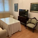 2 Bedroom Apartment By Guadalquivir River