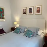 2 Bedroom Apartment By Guadalquivir River