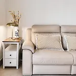 B Elegant & Central Apartment With Unique Views