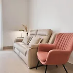 B Elegant & Central Apartment With Unique Views