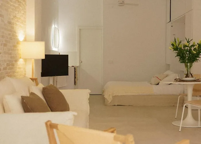 Luca Oliva Homes Riverside Studio