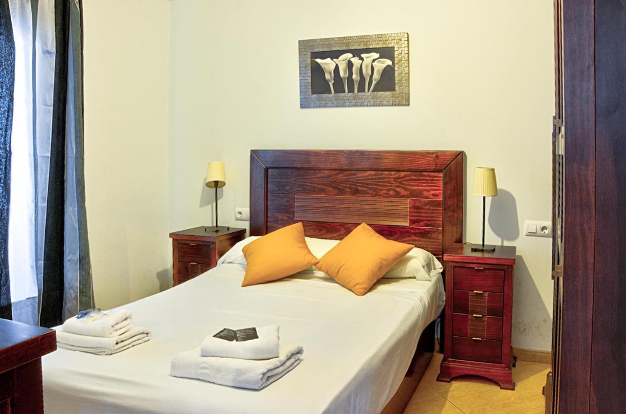 CheckINN - Apartamento de 3 dormitorios en Triana Apartamento