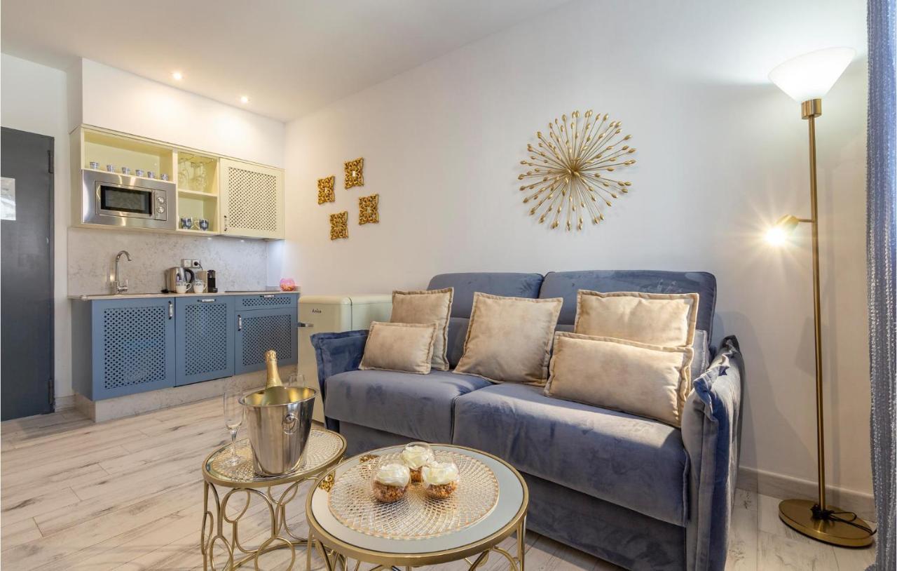 Lovely In With Kitchen * Seville