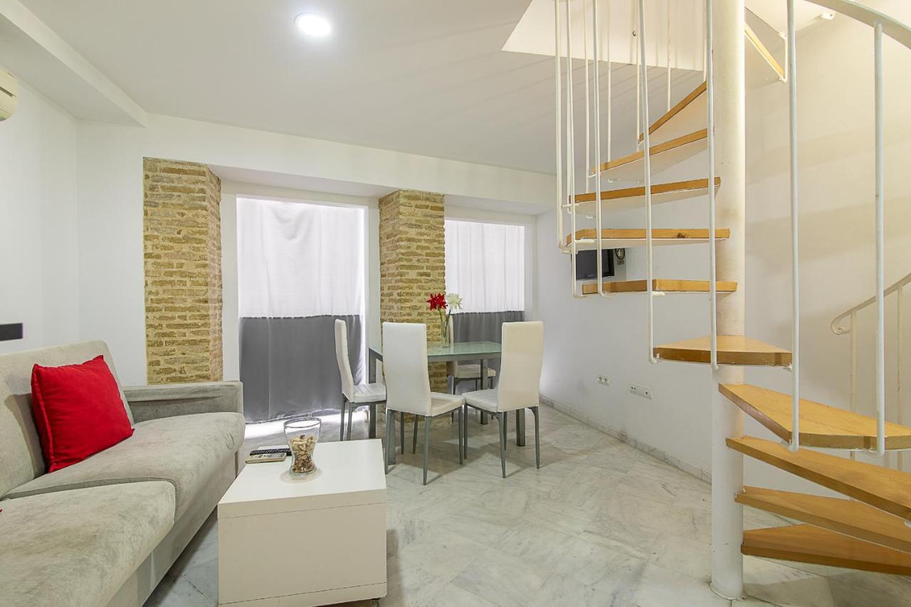 Reservaloen Mariano De Cavia Apartment
