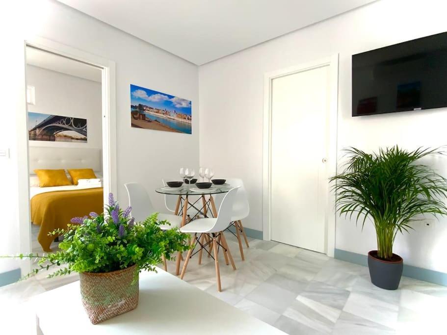 Apartment My In Triana, Luminoso Y Acogedor