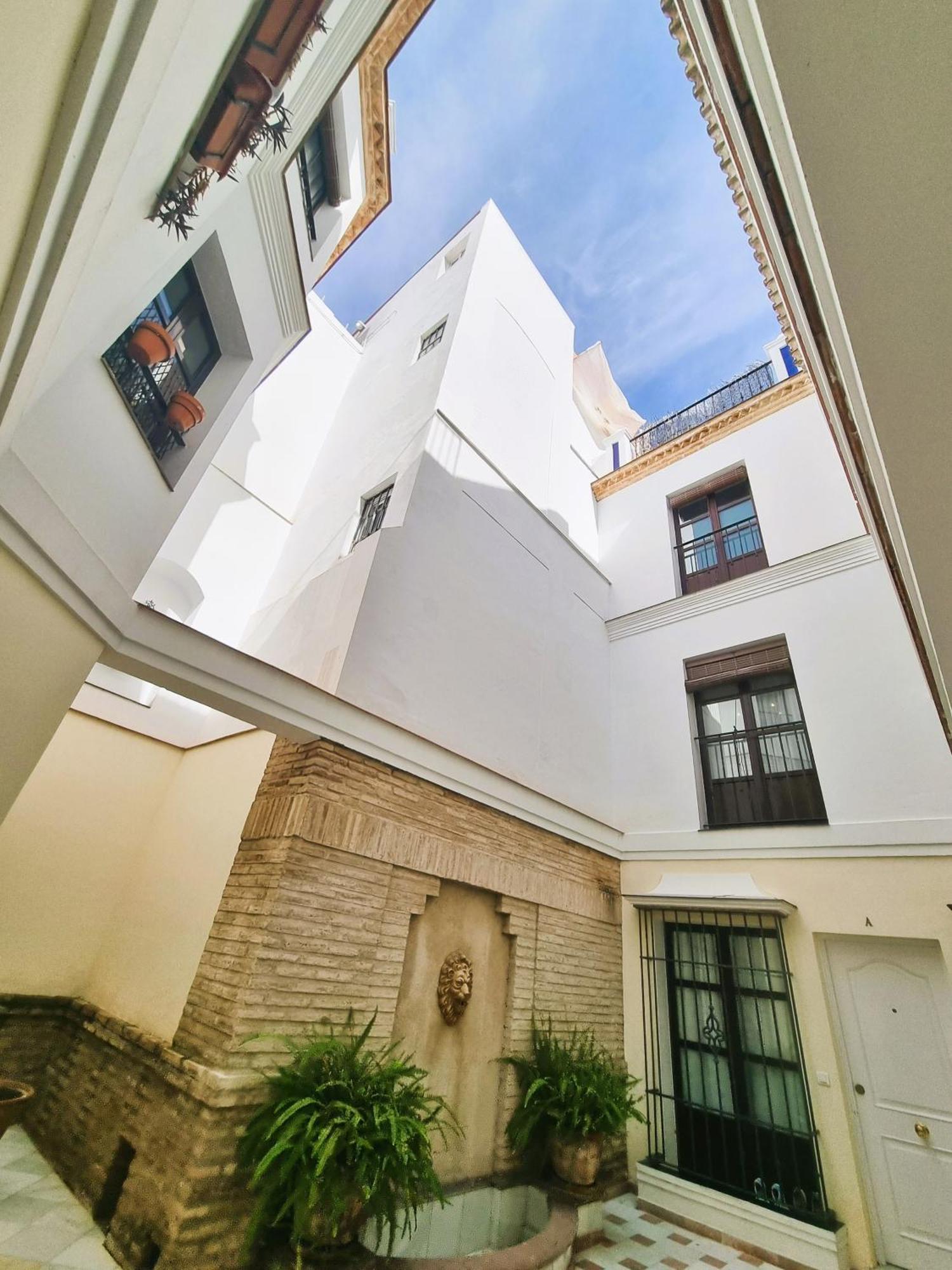 Estudio San Esteban * Sevilla