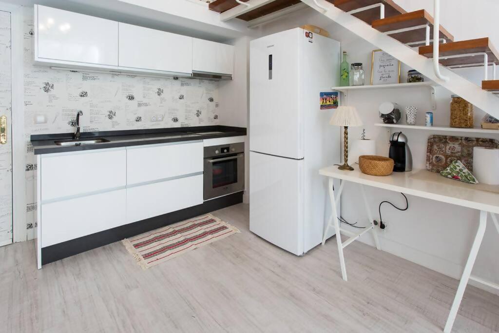 Duplex Center Parking Netflix Amazon Video Seville