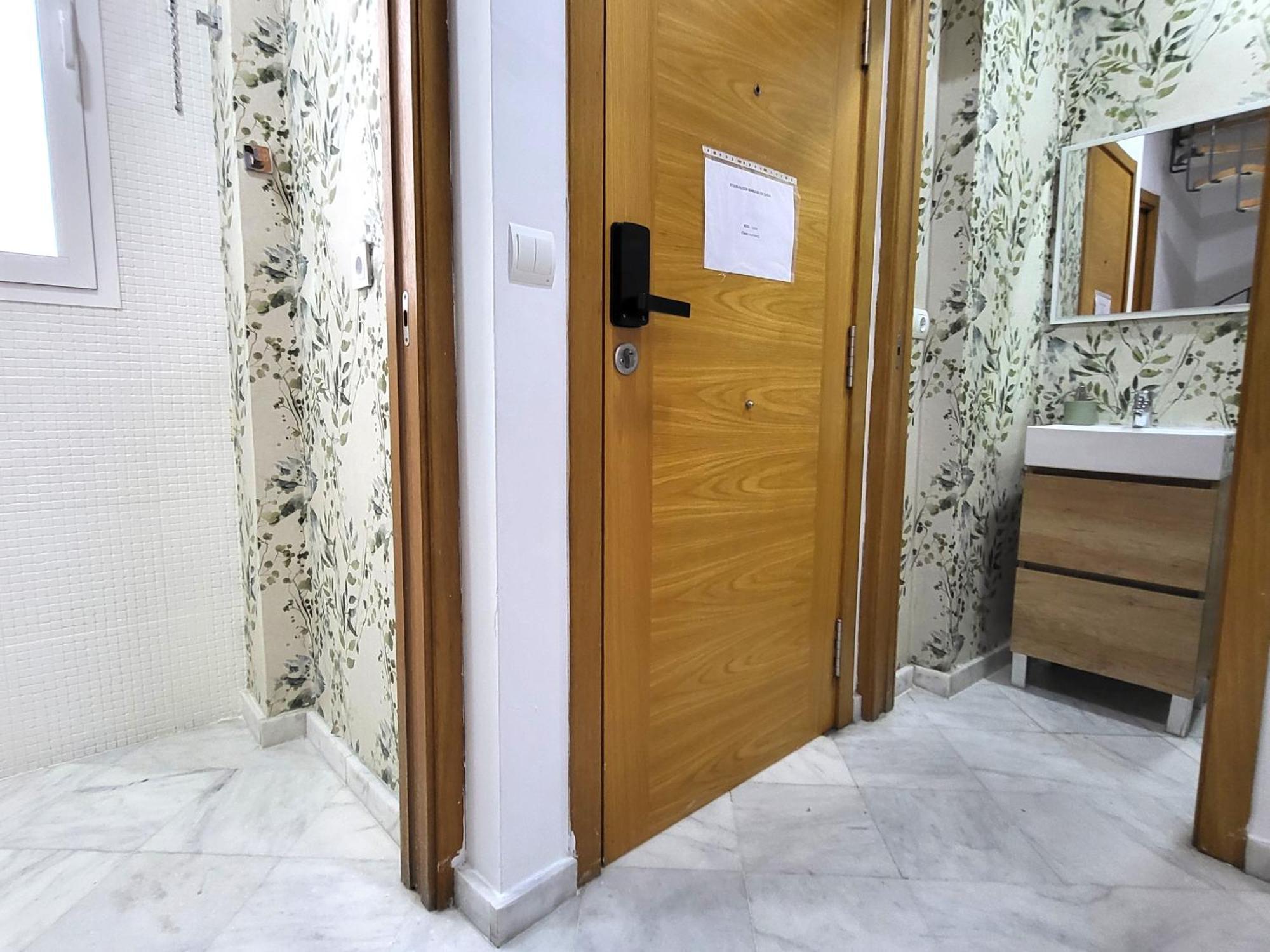Reservaloen Mariano De Cavia Apartment *