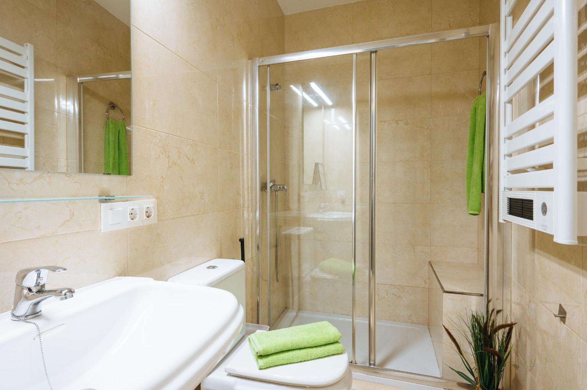 Homestay Elegant Interior In Centre