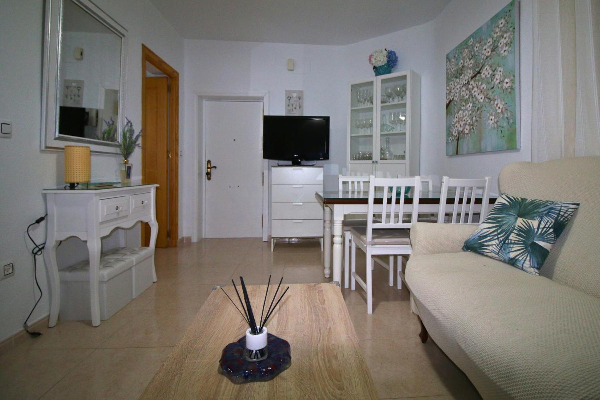 5 Personas Cercano A La Macarena Apartment