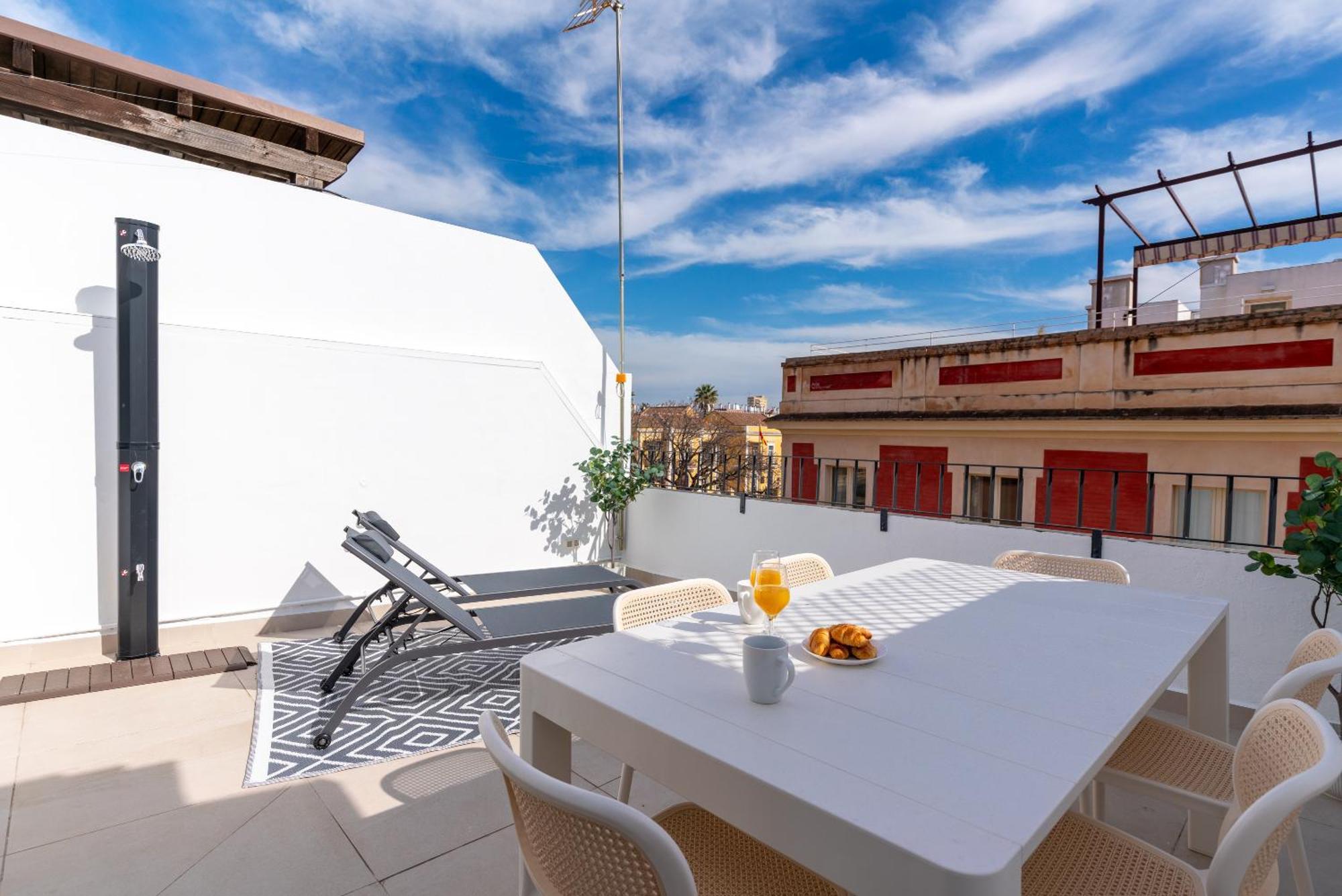 G4 Brand New San Bernardo Terraza Seville