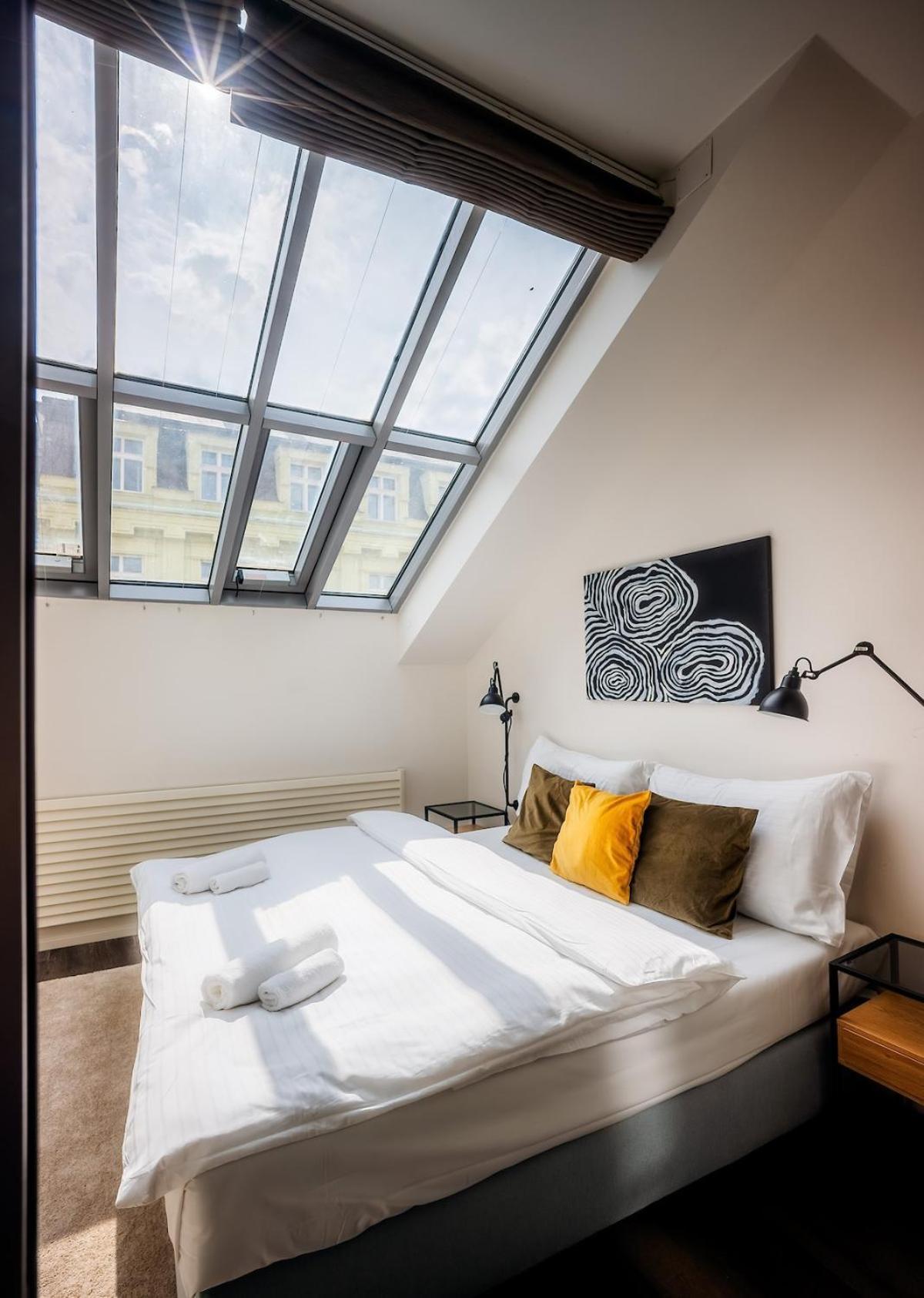 4 Bedrooms Casco Antiguo