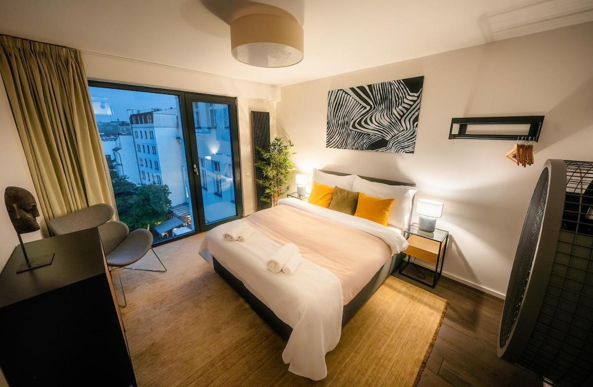 4 Bedrooms Casco Antiguo