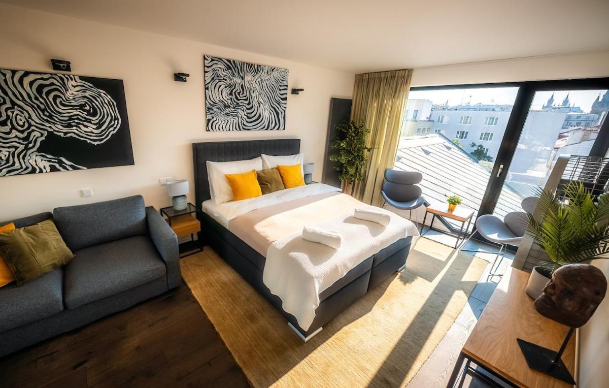 Apartment 4 Bedrooms Casco Antiguo