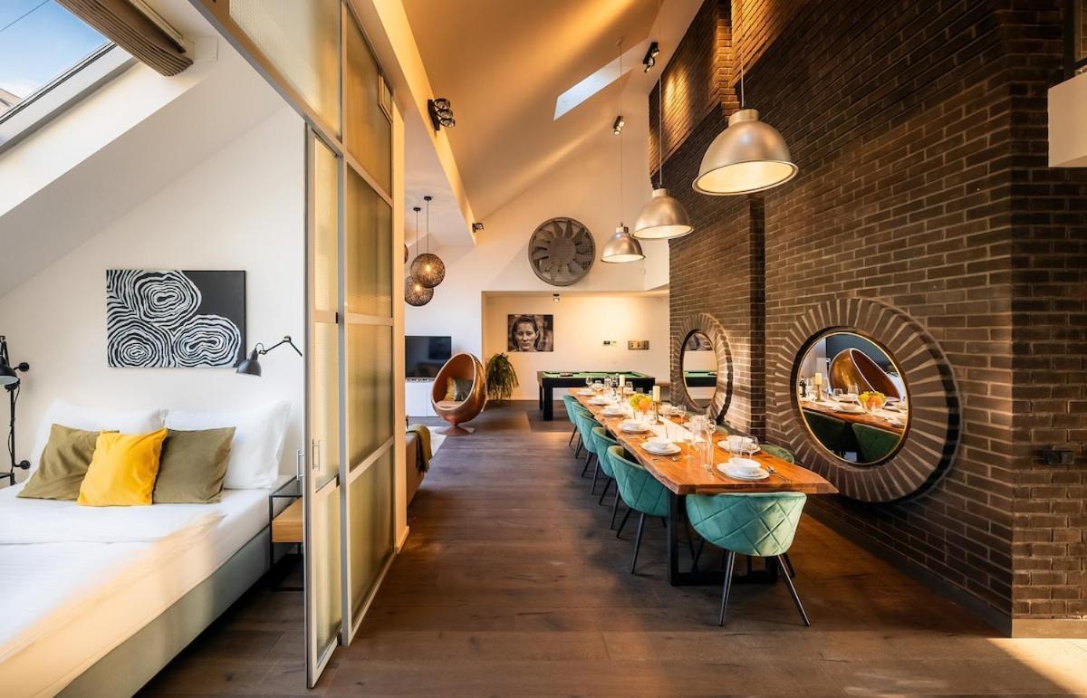 Apartment 4 Bedrooms Casco Antiguo