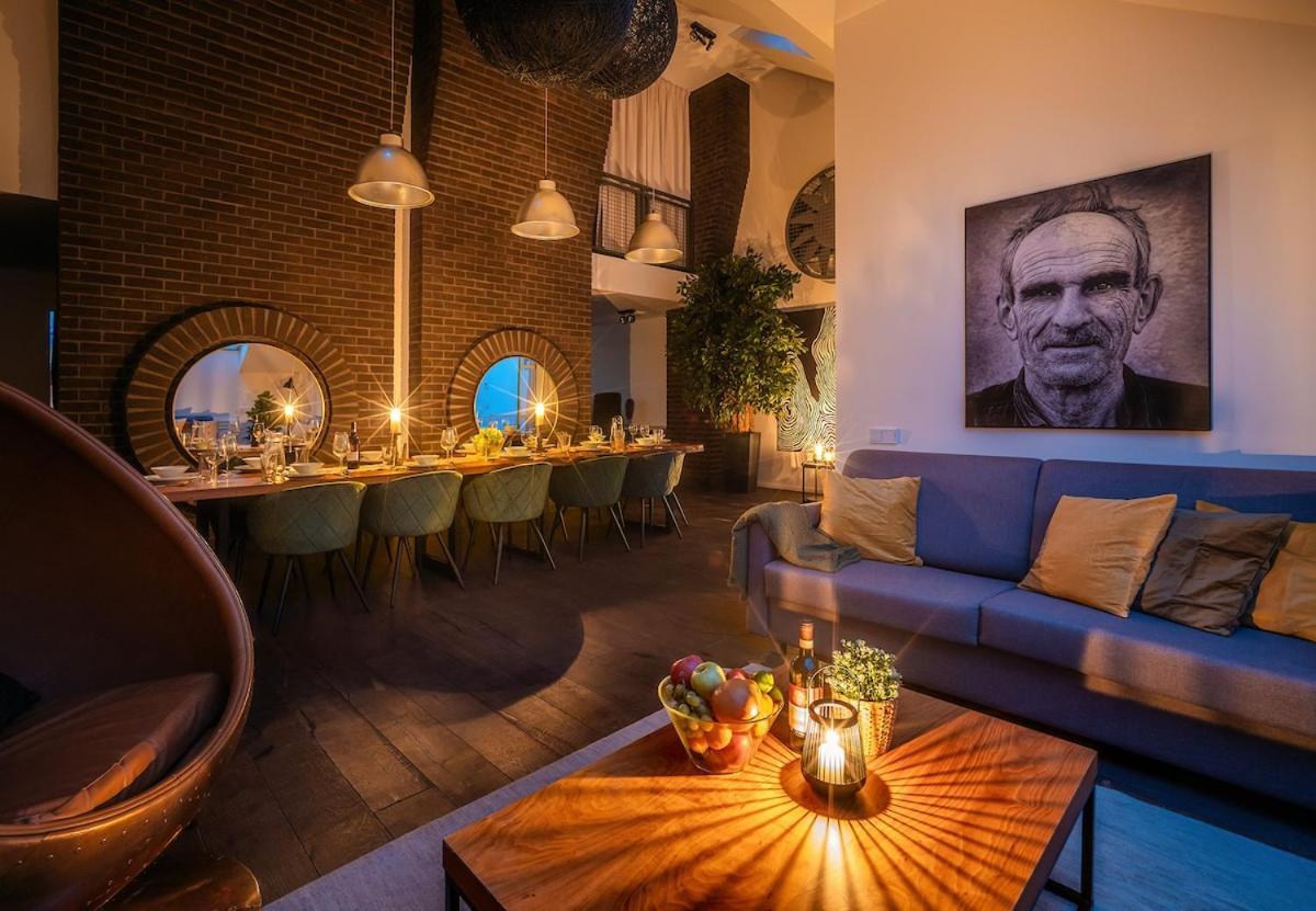 4 Bedrooms Casco Antiguo