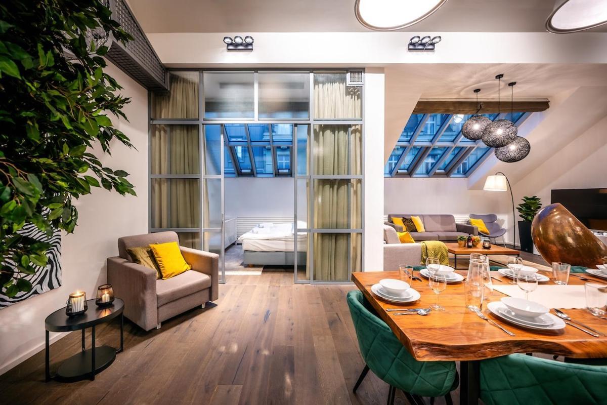 Apartment 4 Bedrooms Casco Antiguo