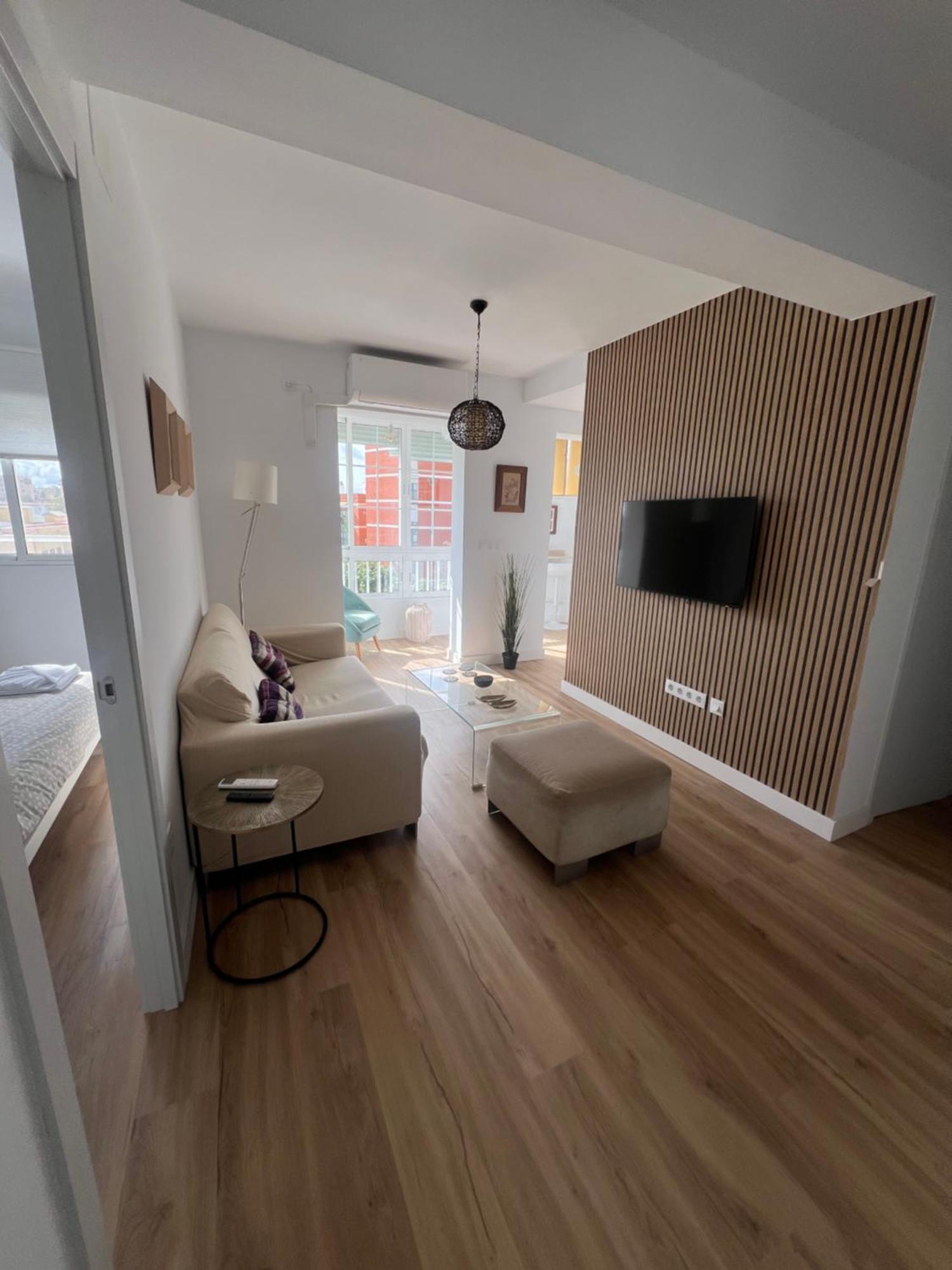 Tiro De Linea Apartment Seville