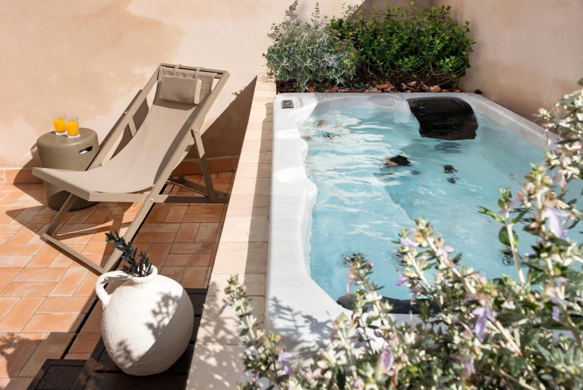 Apartment Magno Clavellinas - Pool And Parking