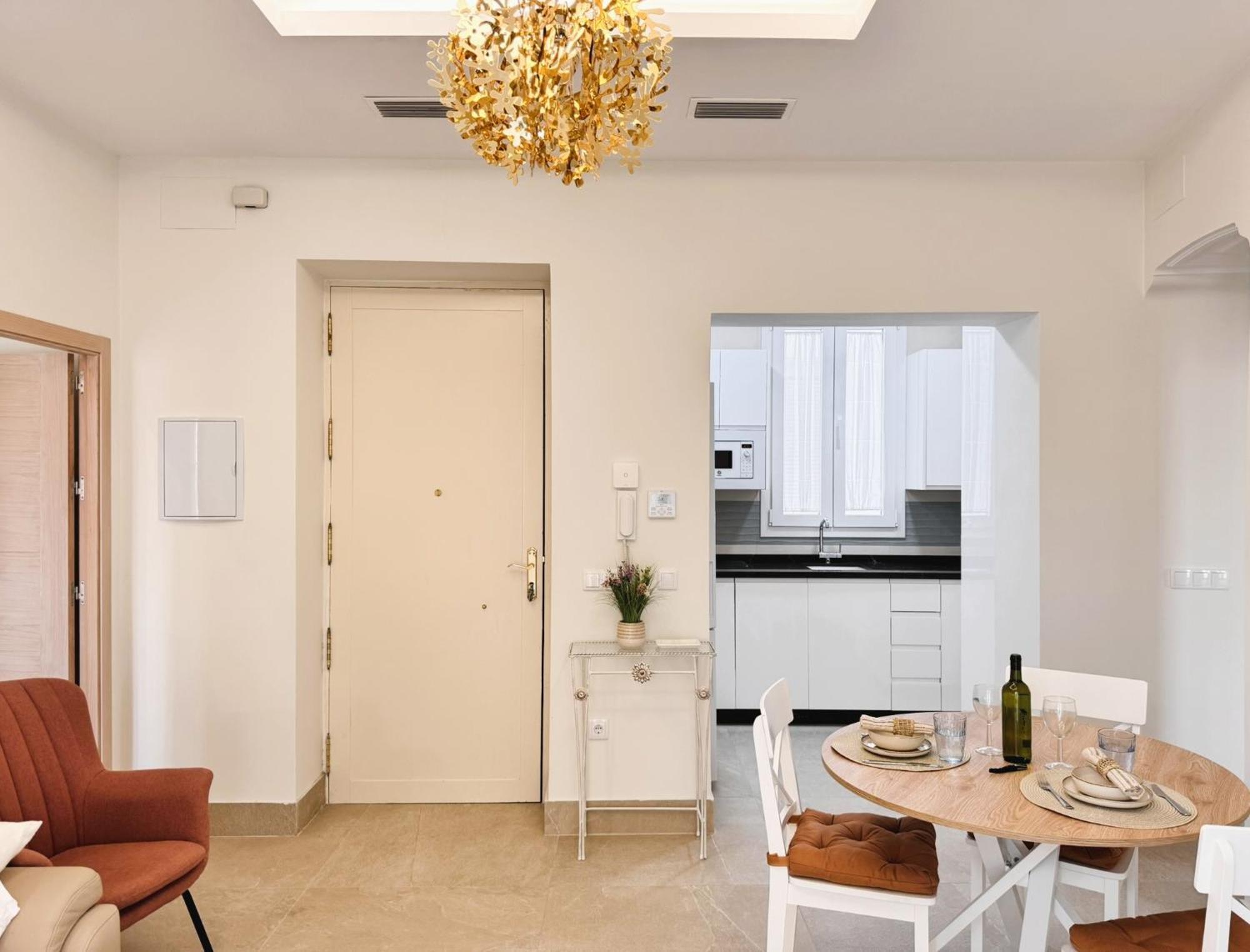 B Elegant & With Unique Views * Seville