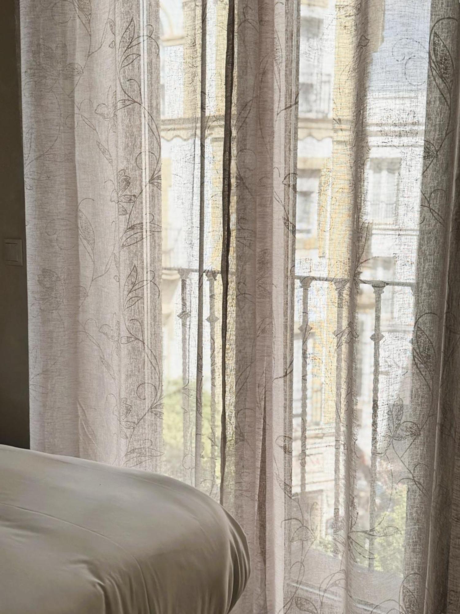 B Elegant & With Unique Views * Seville