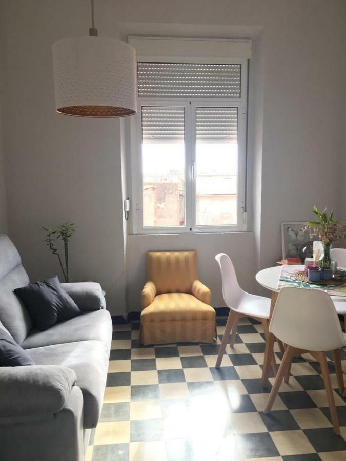 Apartamento Perfecto Para Ver La Semana Santa De Apartment *