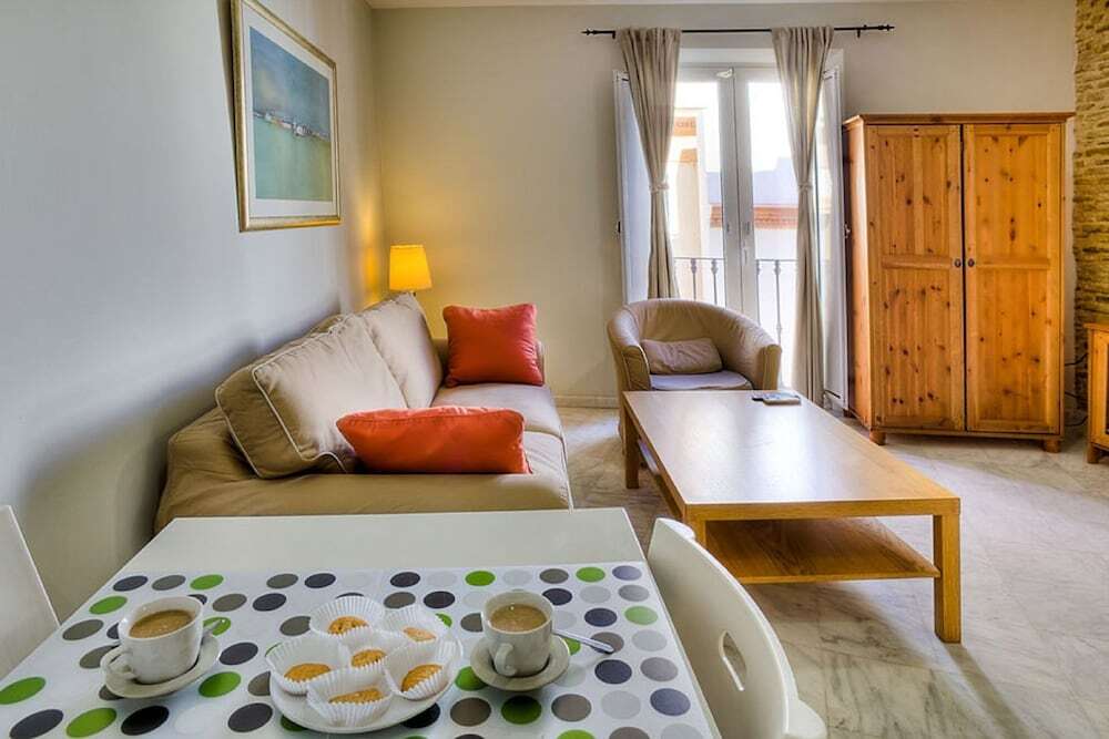 Apartment Reservaloen Mariano De Cavia Seville