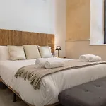 Nine O Clock San Agustin Suites