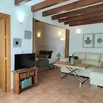 Hostly Sierpes 3 Renewed Families-Fibre-Parking Optional