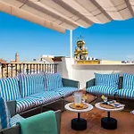 Magno Apartments San Gil - Shared Jacuzzi