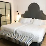 Suites Hom Sevilla