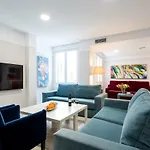 Apartamentos Rg Florida Muralla Alcazar