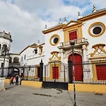 Arenal Carreteria Deluxe Suites By Valcambre