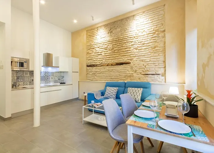 Nine O Clock San Agustin Suites