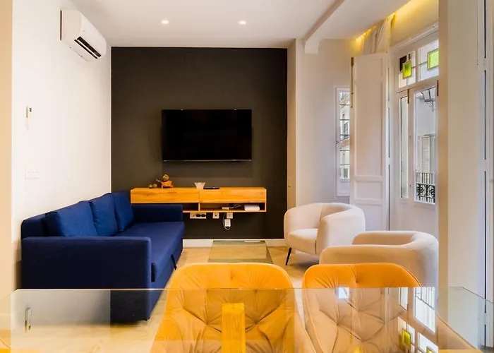 Elegant Apartment - 2 Bd 1 Bth - Center Sevilla