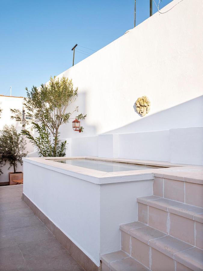 Vac Luxury Seville