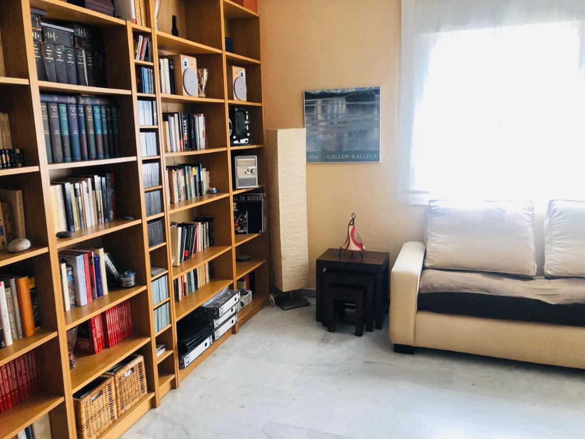 Apartment Junto A Fibes, Amplio, Luminoso, Con Piscina Y Parking Seville