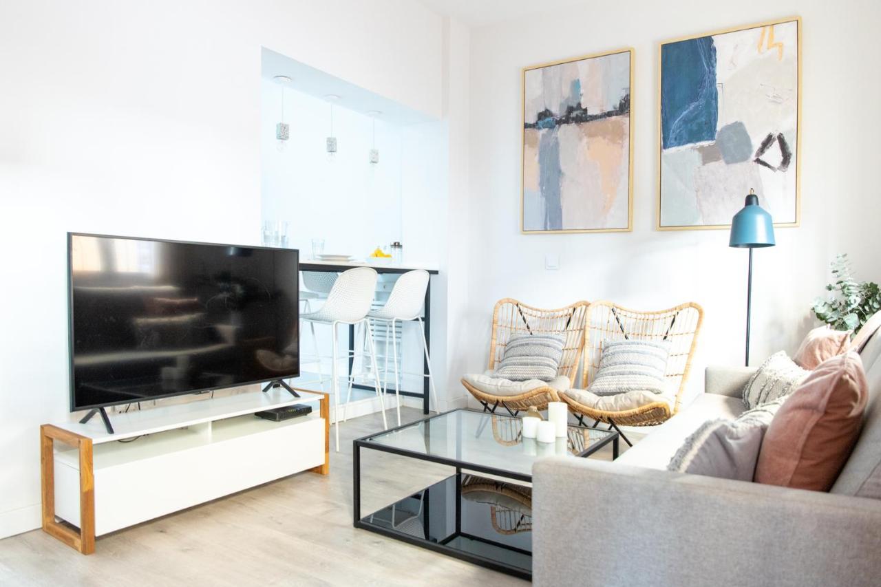 Tinto Townhouse By Olala Homes * Seville