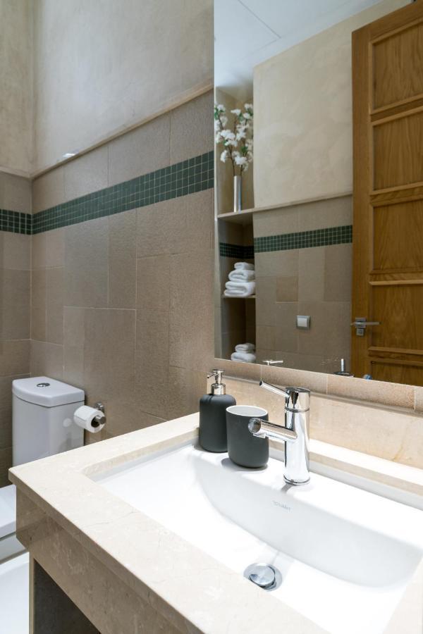 Apartment 2e Stylish Bright Downtown Azofaifo *
