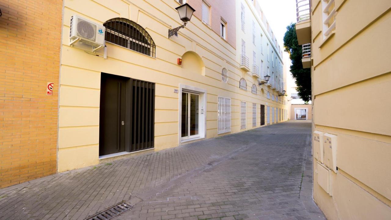 Rentalsevilla Escuelas Pias Apartment *
