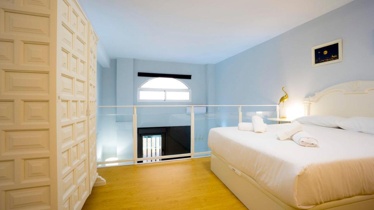 Rentalsevilla Escuelas Pias Apartment *