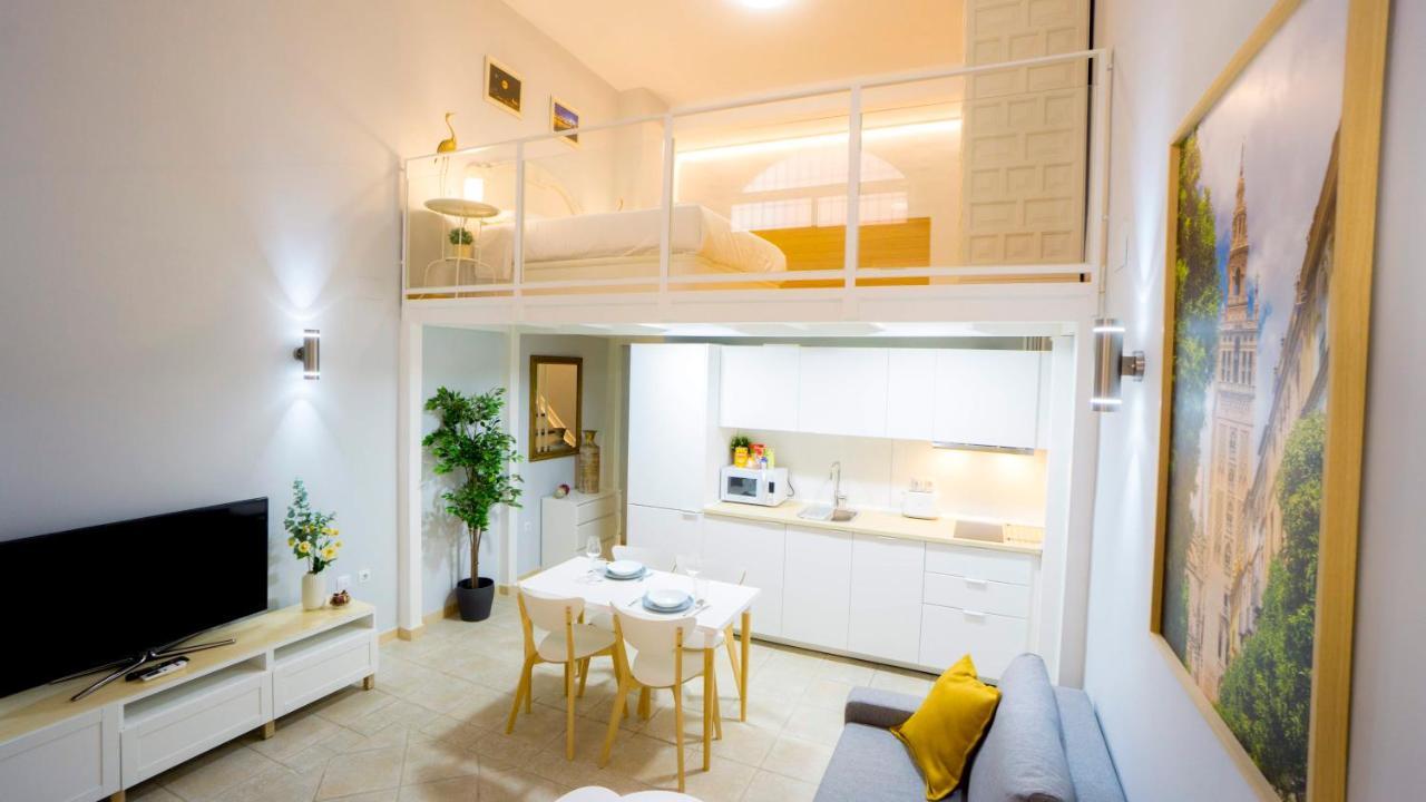 Rentalsevilla Escuelas Pias Apartment *