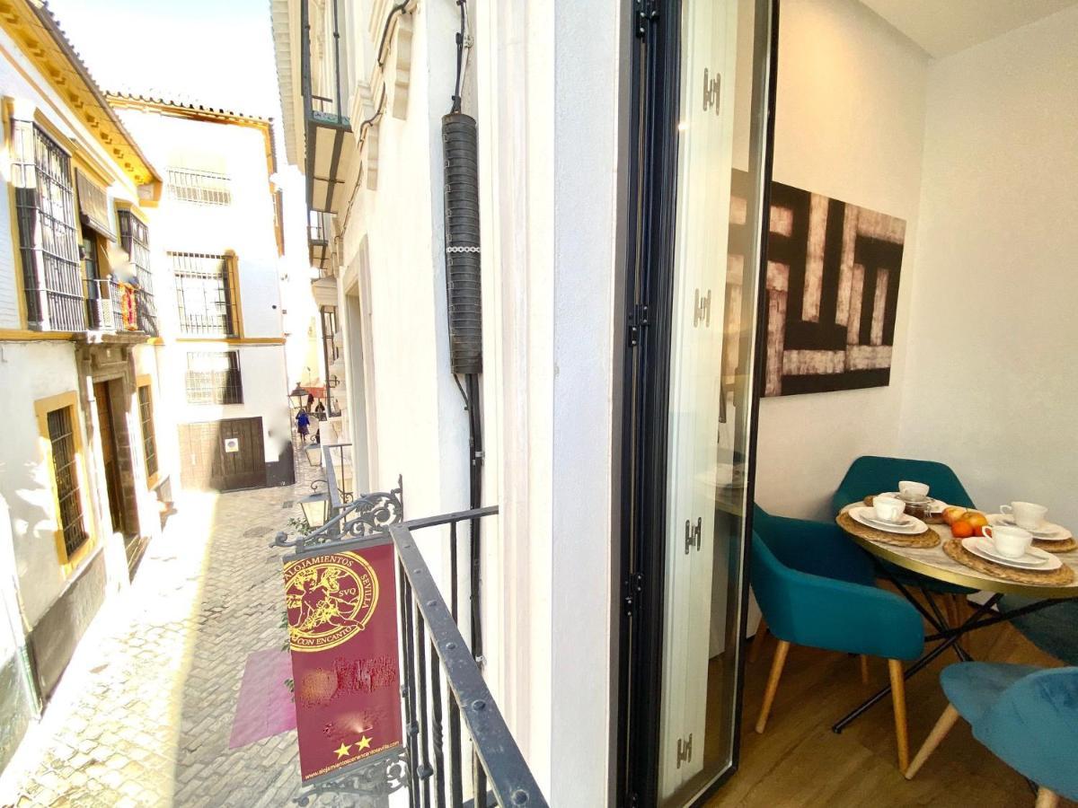 Magnificent Double Bedroom At Santa Cruz Seville