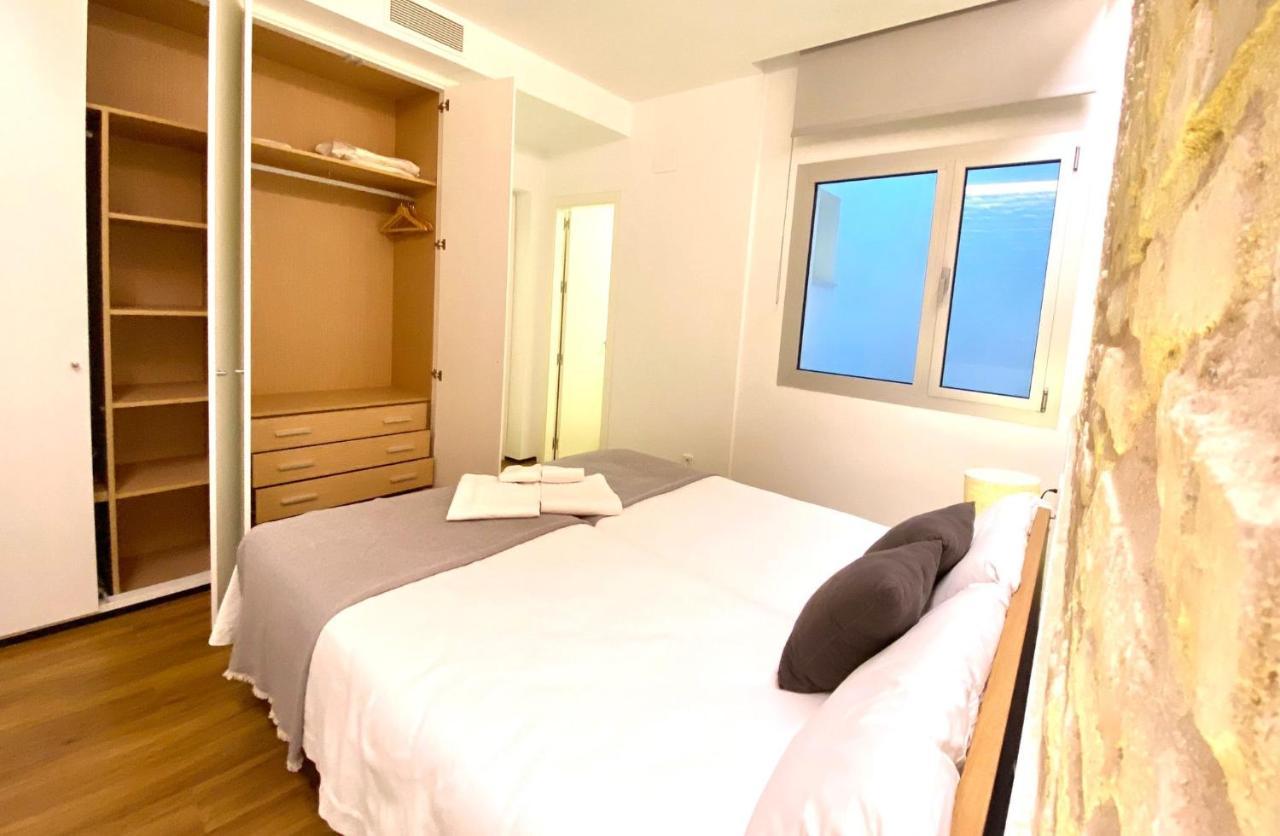 Apartment Magnificent Double Bedroom At Santa Cruz Seville