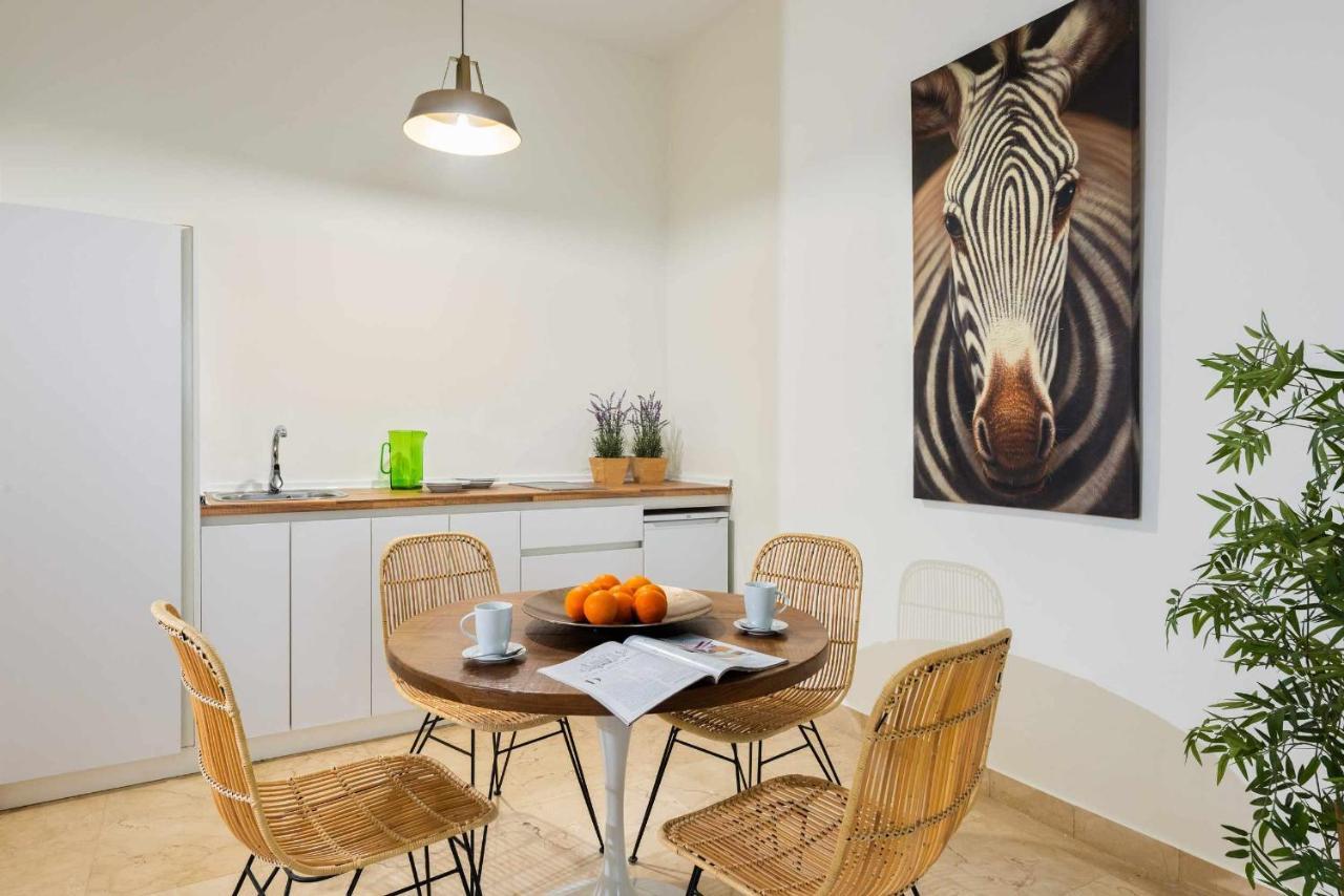Monkeys Loft Pureza Seville