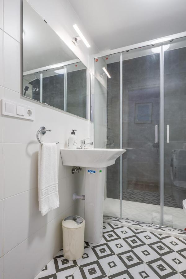Apartment De Diseno Centro Sevilla. Wifi/ac Seville