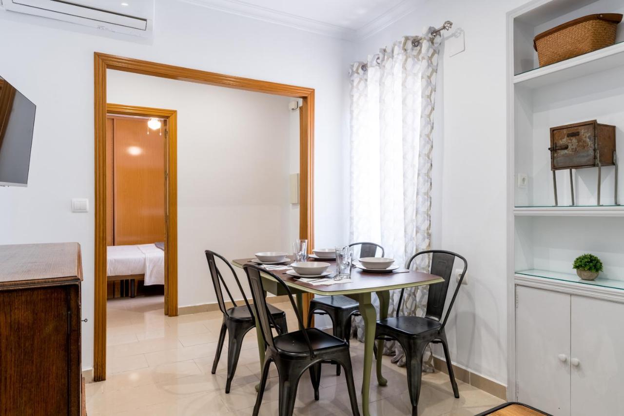 Holi-rent Salado Apartment Seville