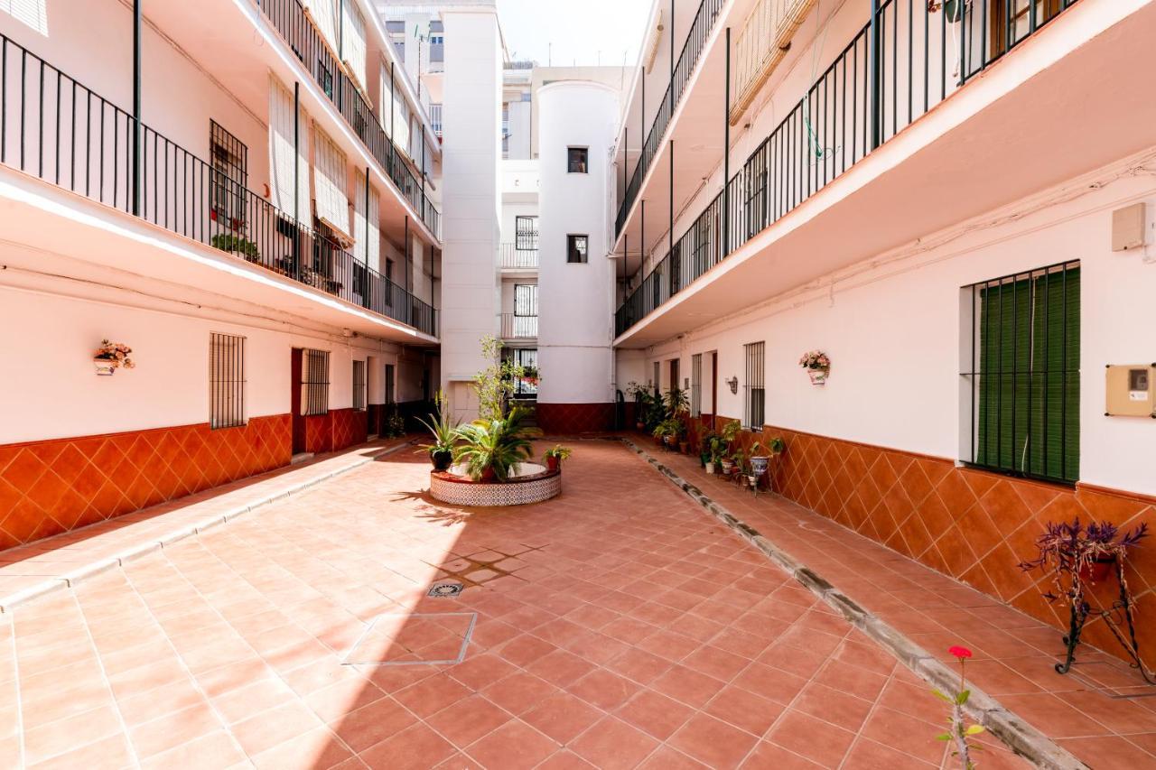Holi-rent Salado Apartment Seville