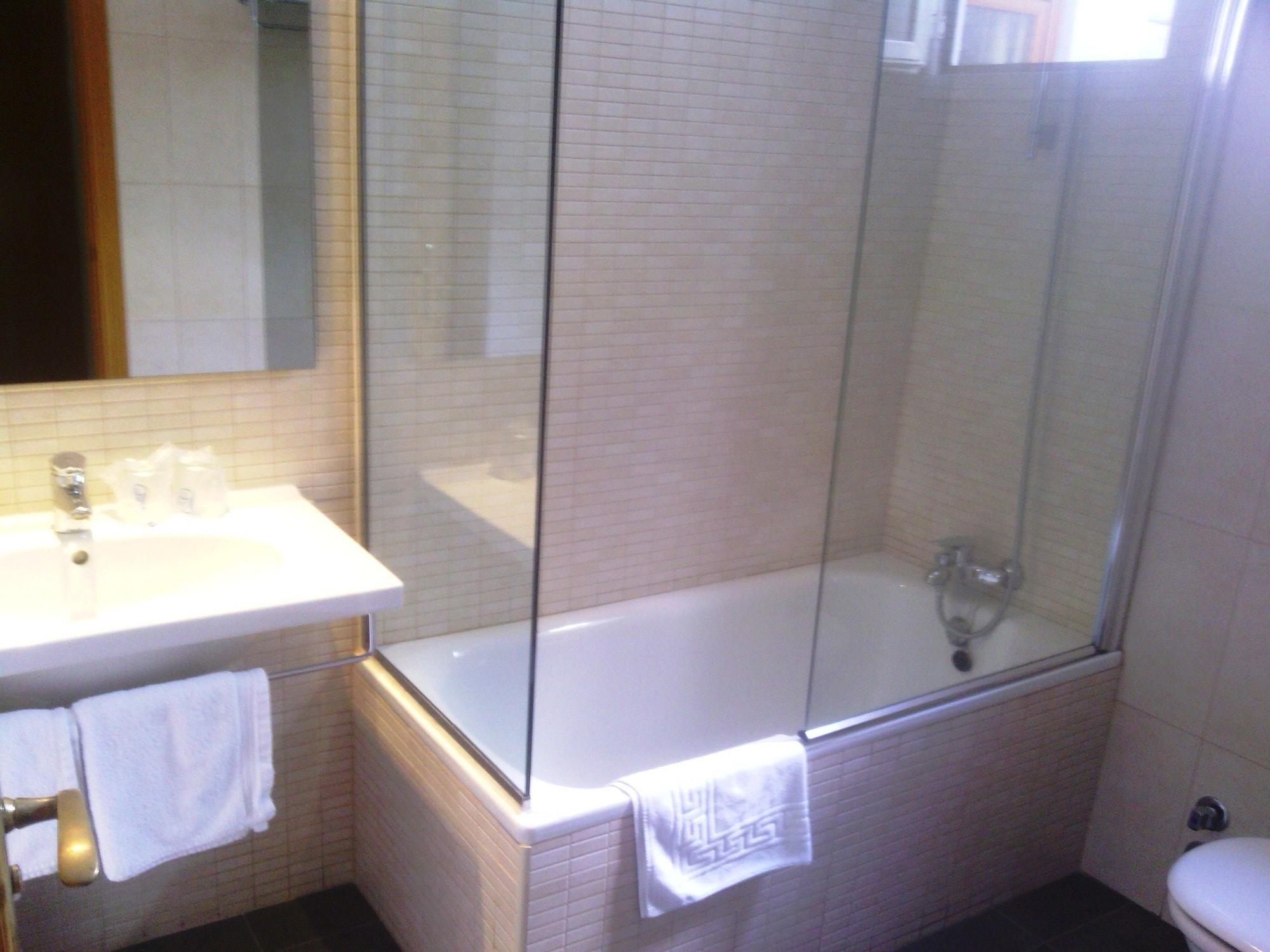 Goya Hotel 2*
