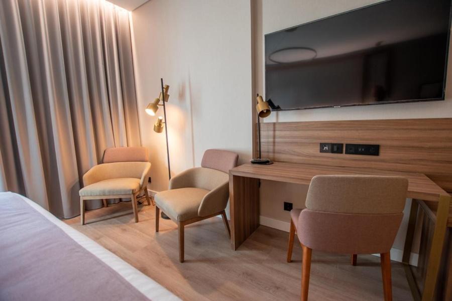 Giralda Center 4* Seville